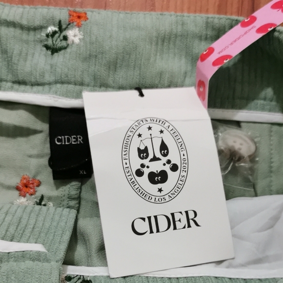 Cider Sage Green Pants with Floral Embroidery Fairy Cottagecore Comfortable - Picture 2 of 8